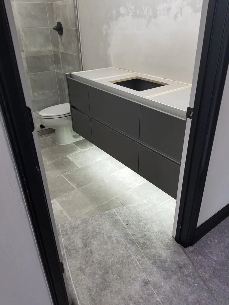 Professional electrician providing lighting installation in , 