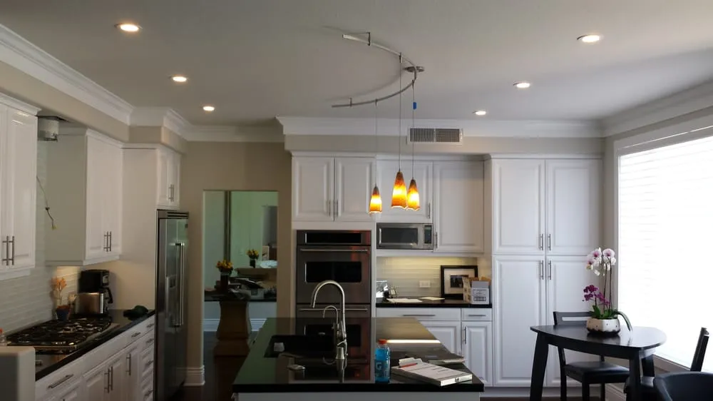 Professional circuit breaker repair in Newbury Park, CA by Trustco Electric