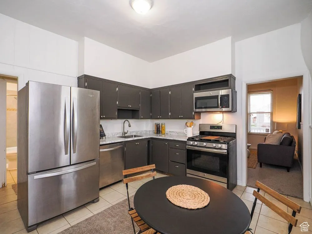 Slide of TrustedTools Handyman