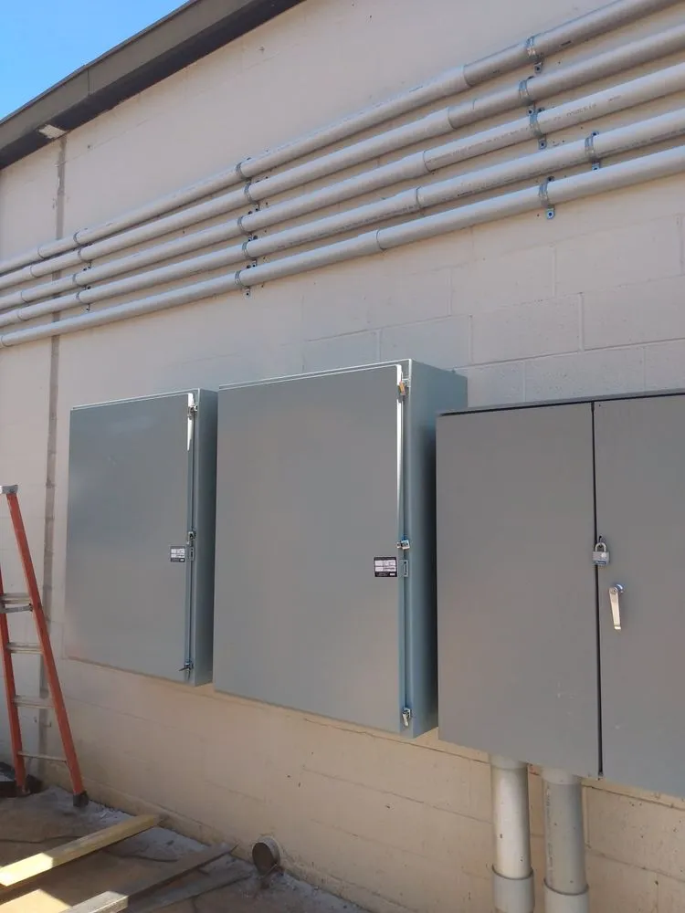Licensed outlet and switch repair experts serving Piney Flats, TN - TTS Electrical