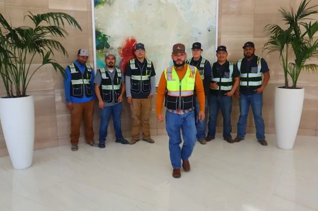 Slide of Tudon Electric