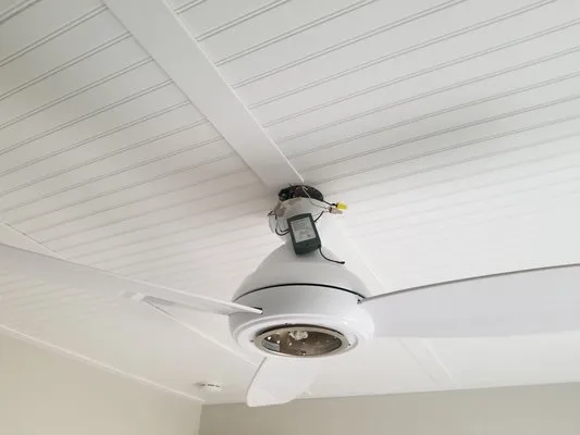 Turner Electrical & Lighting Logo