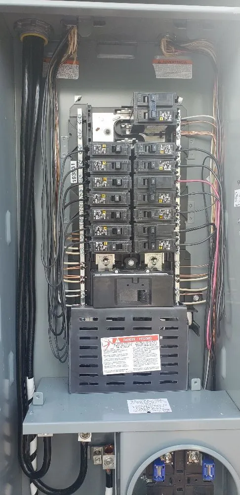 Licensed outlet and switch repair in Buena Park, CA by Twenty 20 Electric
