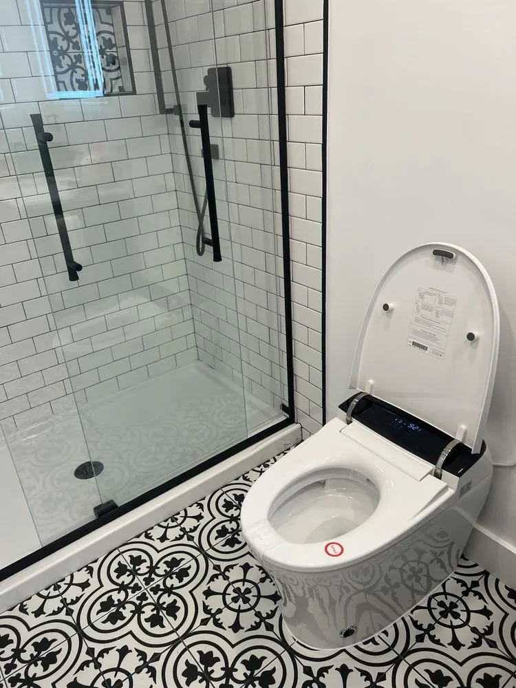 Expert electrician providing circuit breaker repair in , 