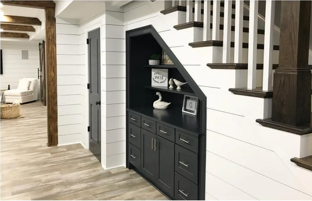 Certified electrician providing wiring installation in , 