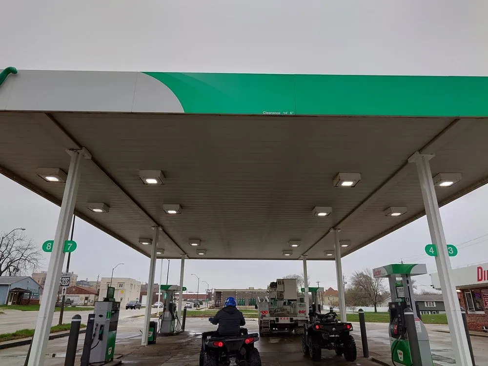 Slide of TY Wyatt Electric