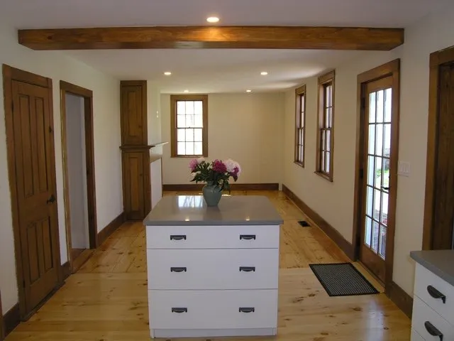 Slide of Tynan Flanagan, Electrician