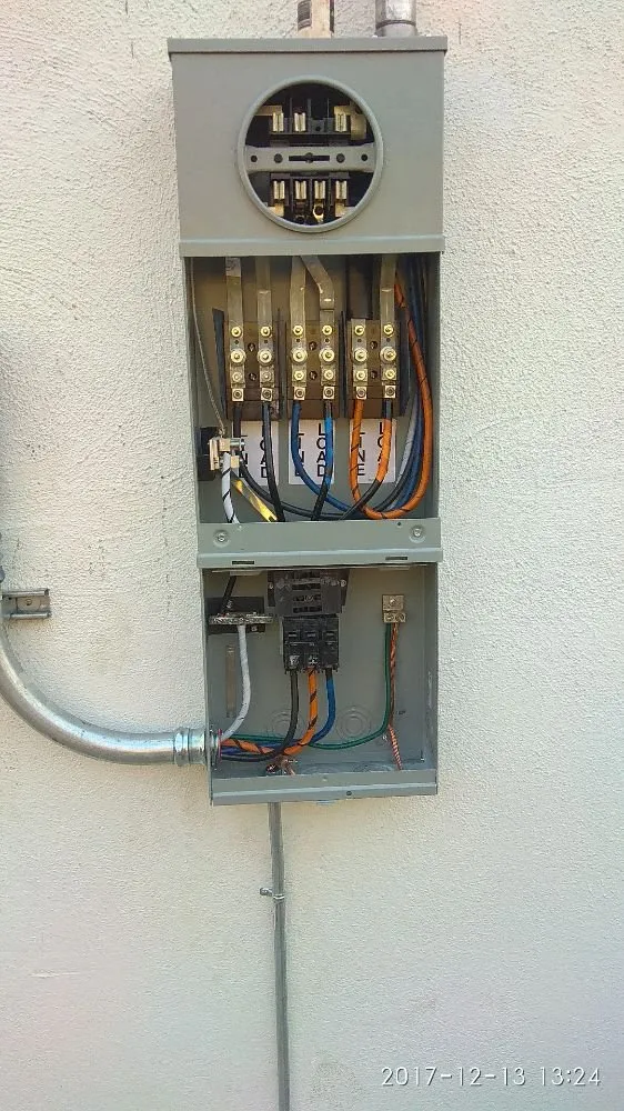 Expert electrician providing emergency electrical service in Reseda, CA - Tyrone David Tanoff Electric