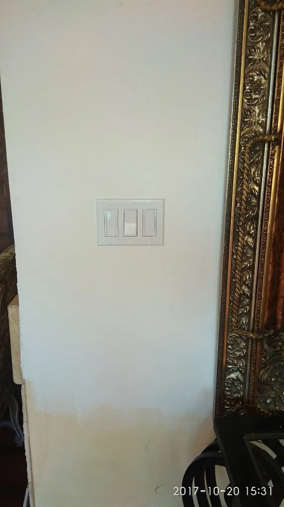 Professional electrician providing circuit breaker repair in Reseda, CA - Tyrone David Tanoff Electric