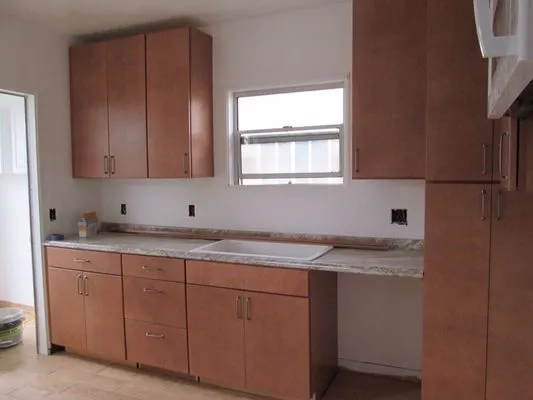 Ullman Electric Company Logo