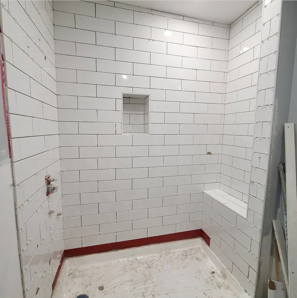 Licensed electrician providing circuit breaker repair in New York City, NY - Ulloa Construction