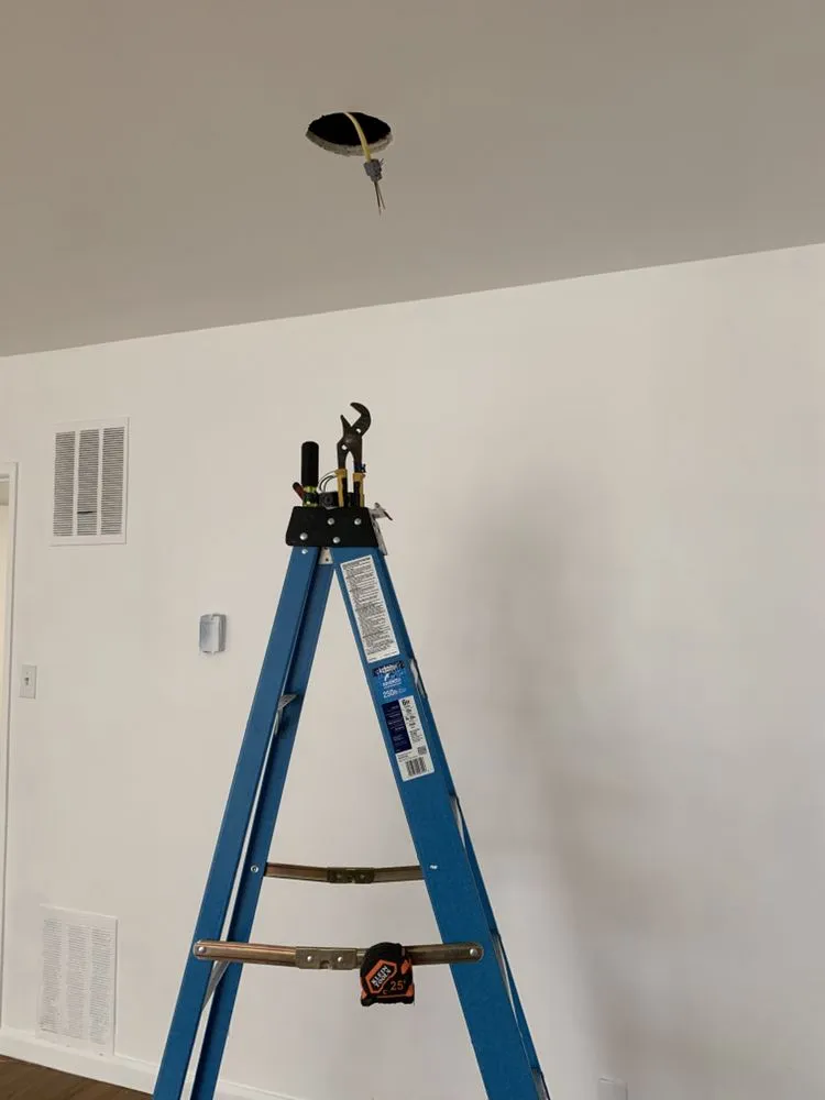 Slide of Ulloa Electrical Services