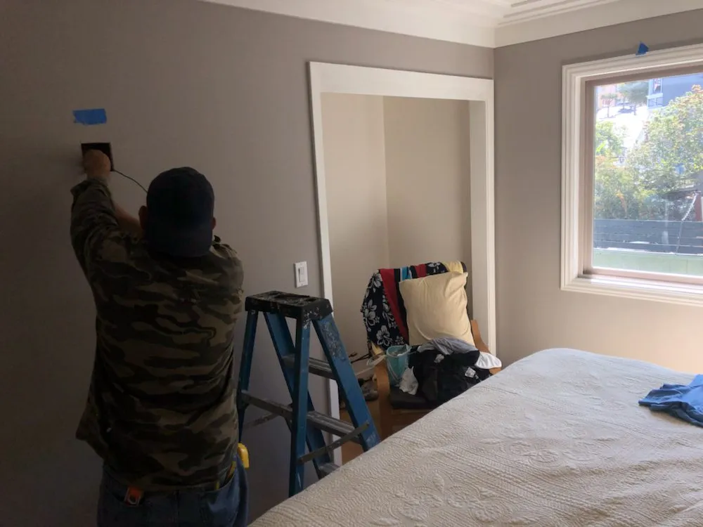 Licensed electrician providing emergency electrical service in ,