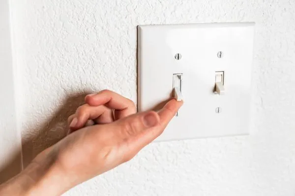 Ultra Homes Michigan Logo