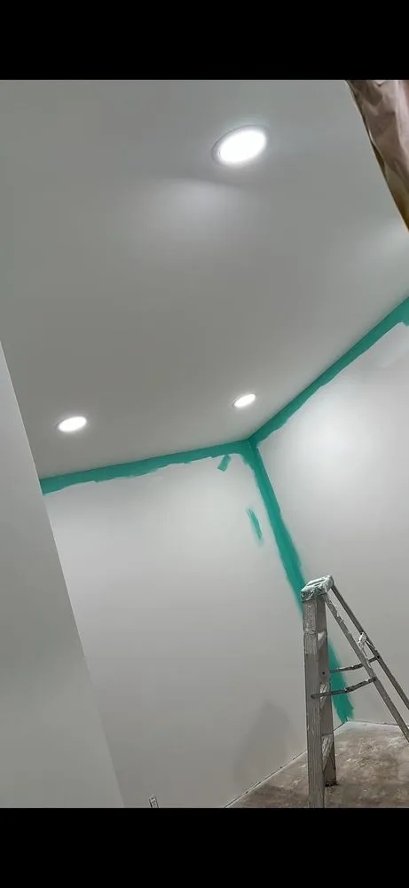 Slide of UM Lukis Electric