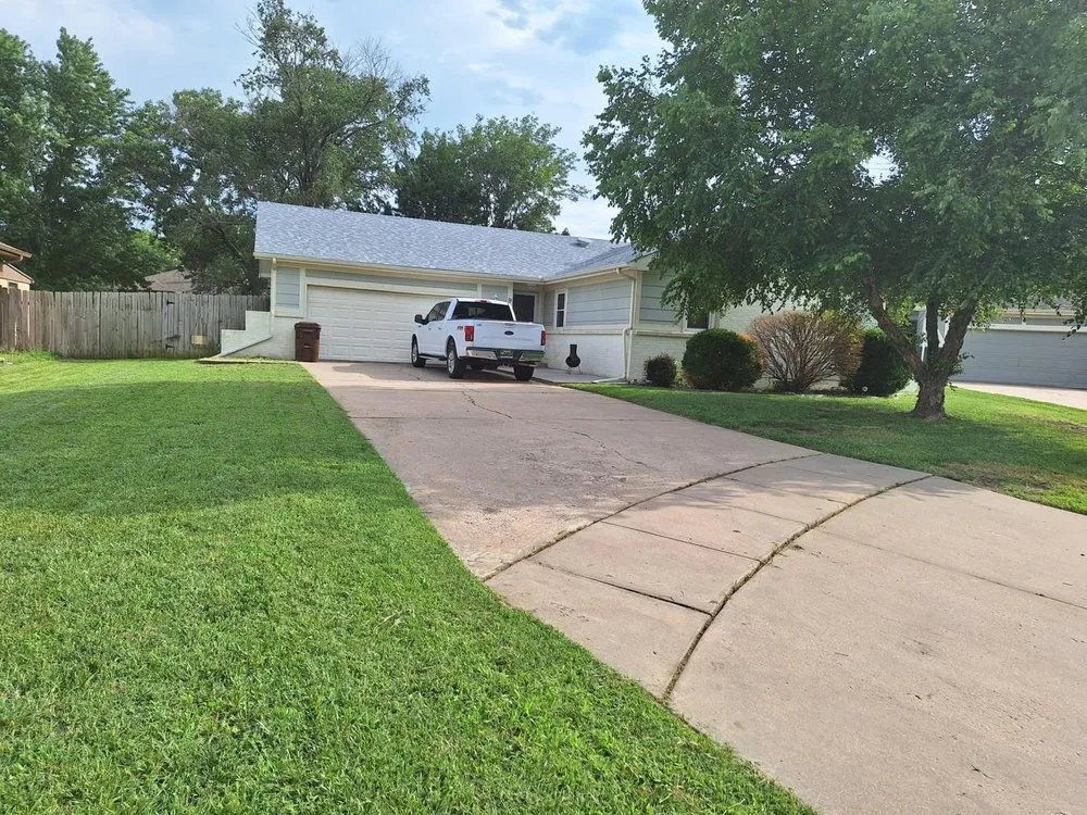 Slide of Uncles Handyman Service