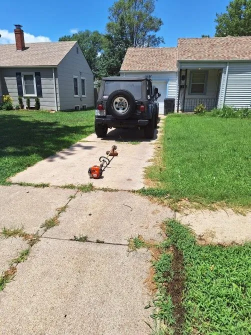 Slide of Uncles Handyman Service