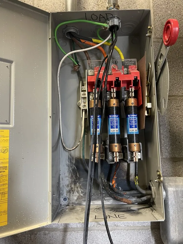 Slide of Under Dogs Electric