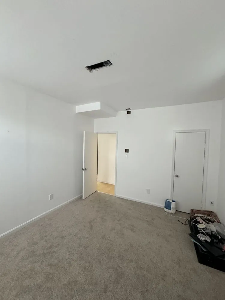 Slide of Under Dogs Electric