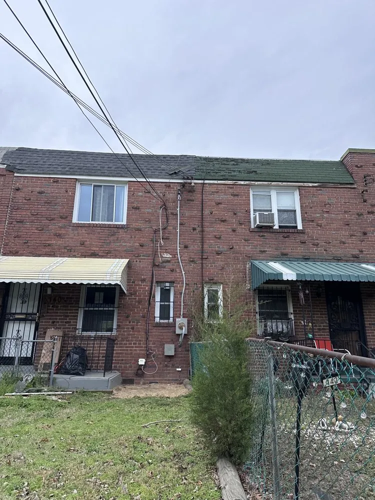 Slide of Under Dogs Electric