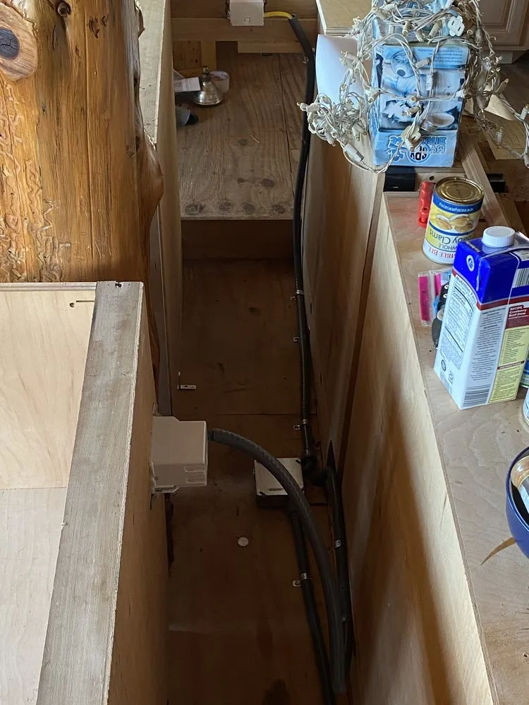 Slide of Underdog Electric