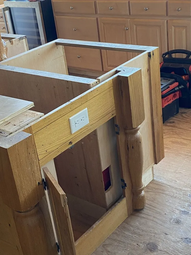 Slide of Underdog Electric