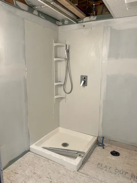 Certified electrician providing lighting installation in , 