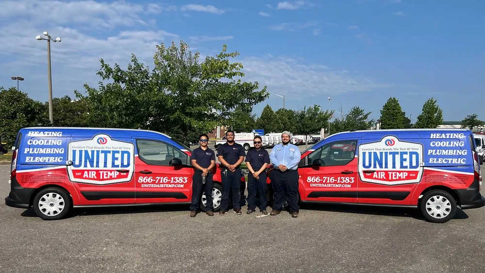 Licensed electrical service for homes in lighting installation,  by 