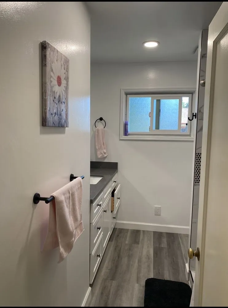 Certified panel upgrade experts serving , - United Constructors