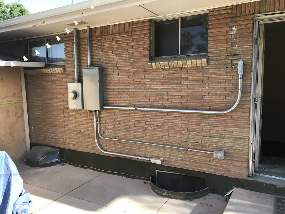 Reliable circuit breaker repair experts serving , - United Electric