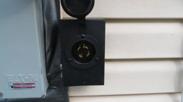 United Electric Logo