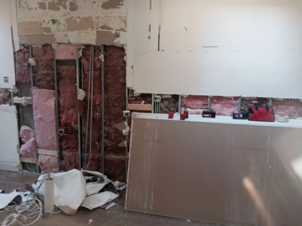 Slide of United Electrical Service