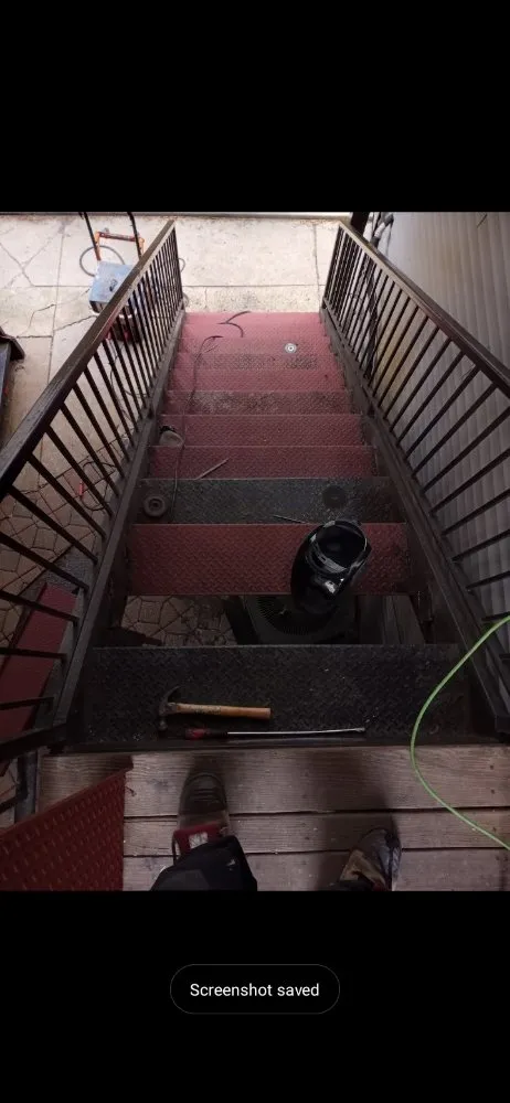 Slide of United Electrical Service