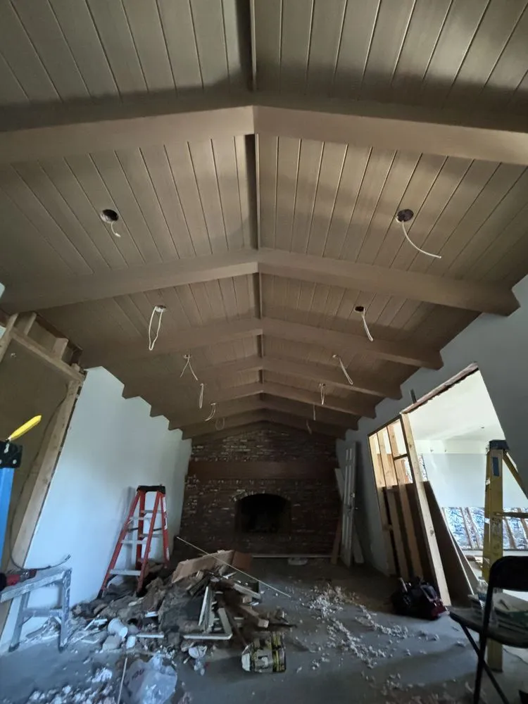 Professional electrician providing emergency electrical service in ,