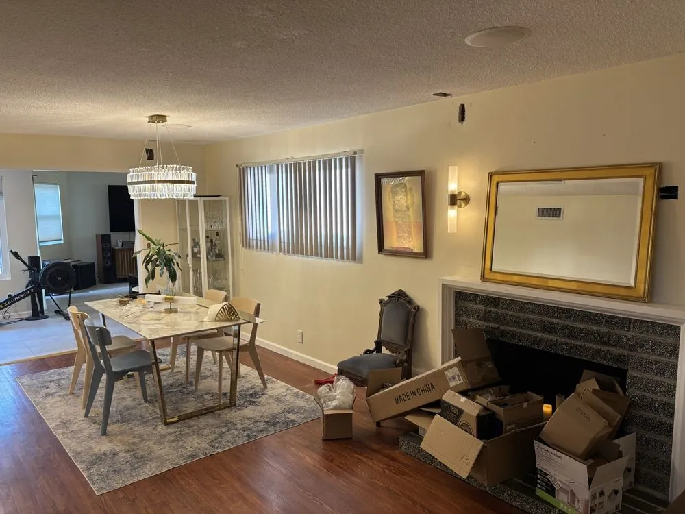 Slide of United Lighting & Electric