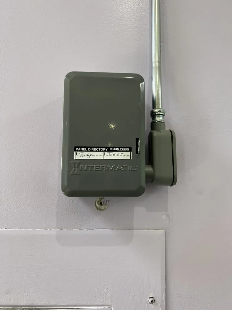 Professional circuit breaker repair in Panorama city, CA by United Pro Electric