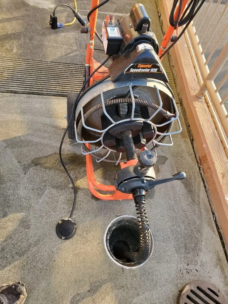 Emergency emergency electrical service in St. Petersburg, FL by United Vendors Group