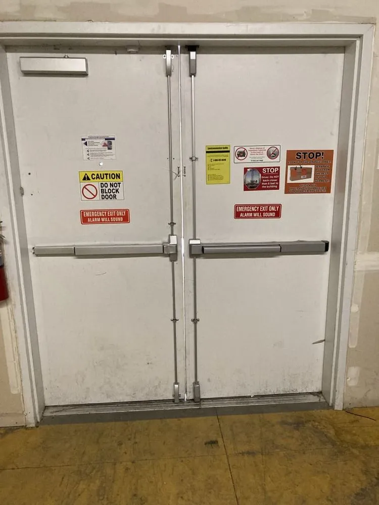 Expert circuit breaker repair experts serving St. Petersburg, FL - United Vendors Group