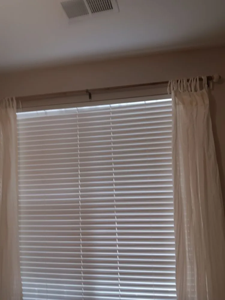 Slide of Universal Construction Services