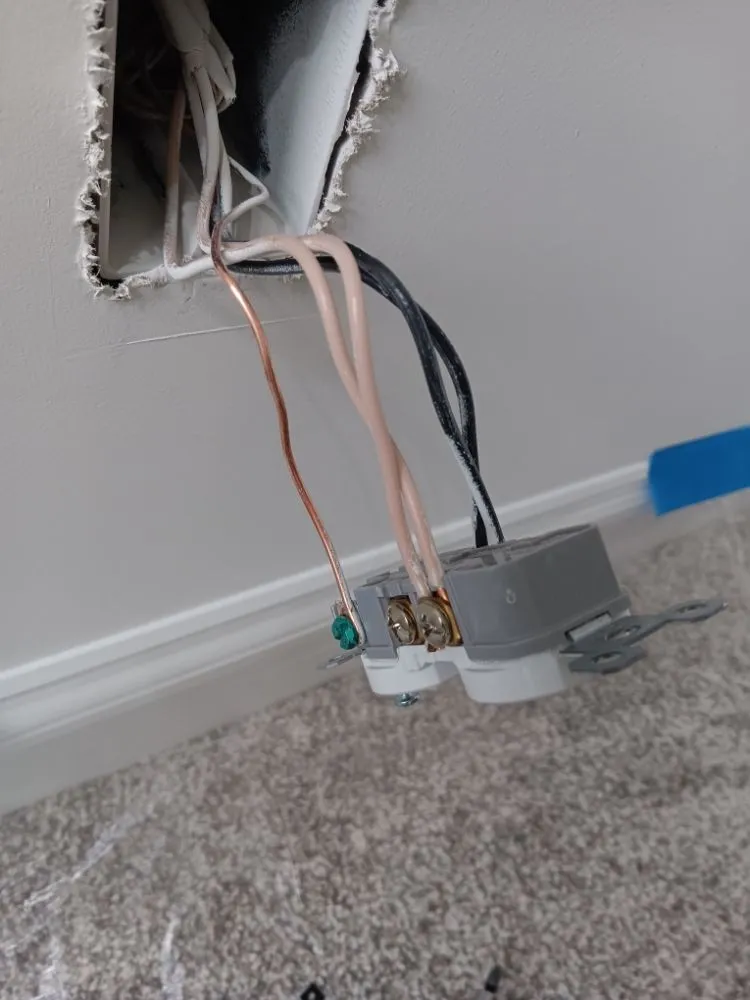 Slide of Universal Construction Services