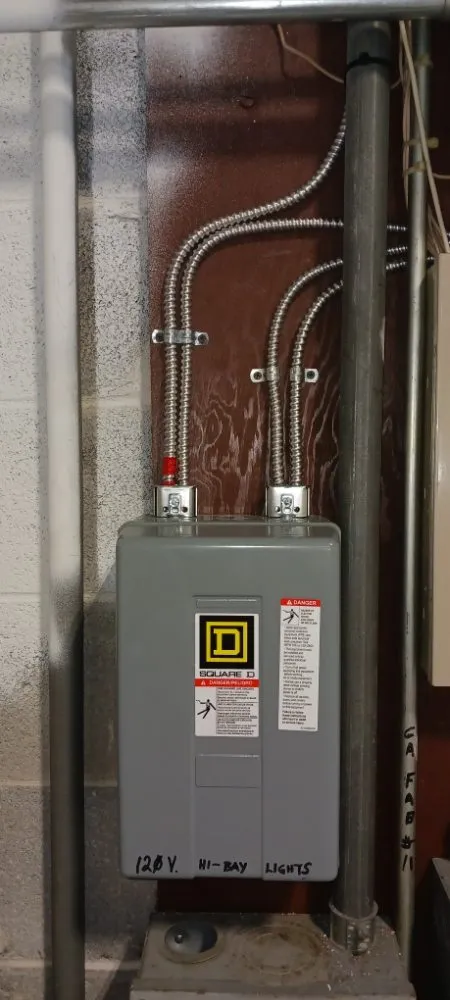 Slide of Universal Electric Company