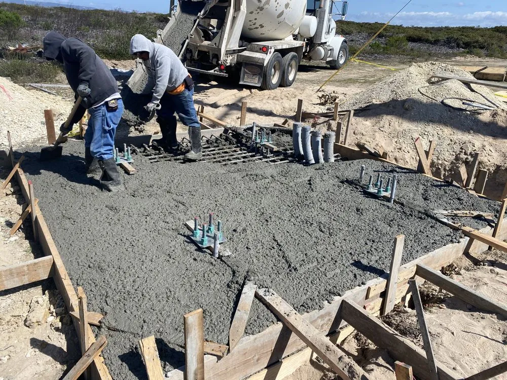 Emergency circuit breaker repair experts serving , - Universal Electric