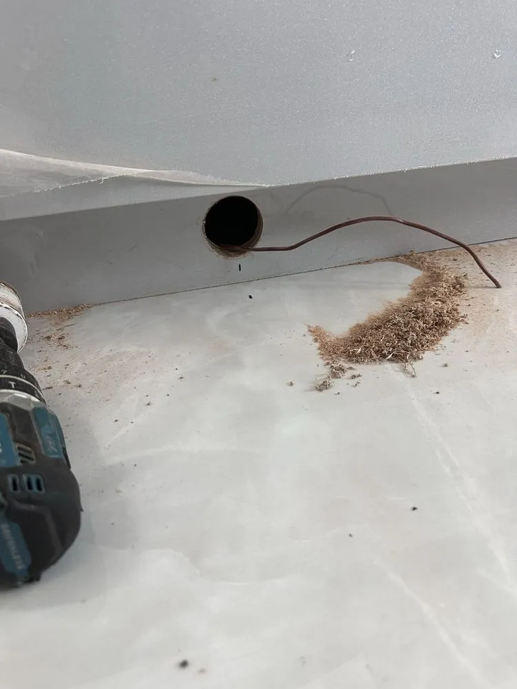 Expert emergency electrical service in ,  by Universal Home Services