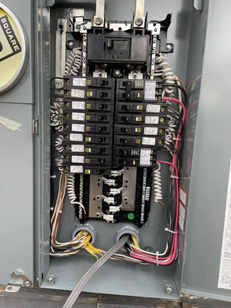 Reliable electrician providing lighting installation in Blackstock, SC - Universal Pros