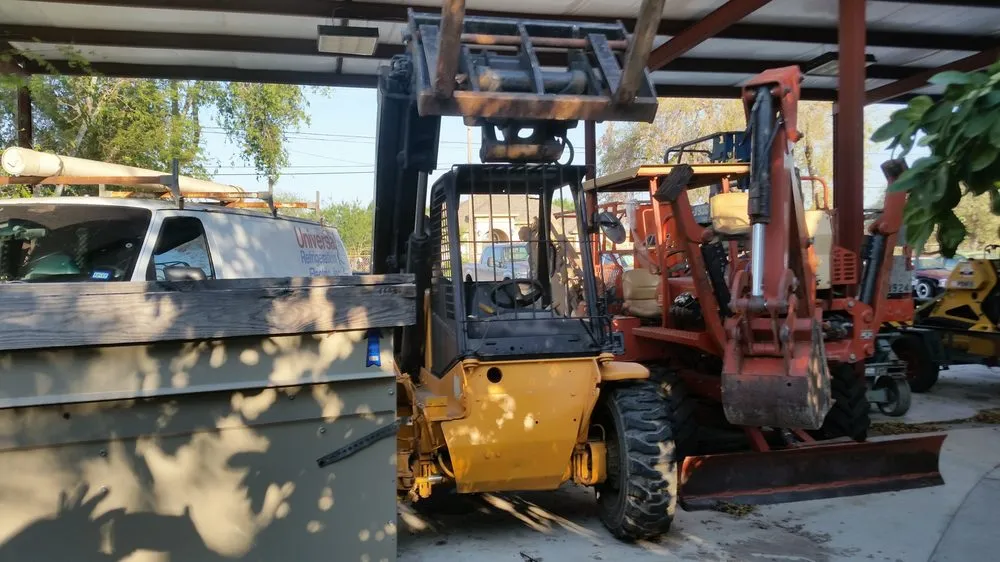 Slide of Universal Refrigeration & Electric Inc/ McAllen