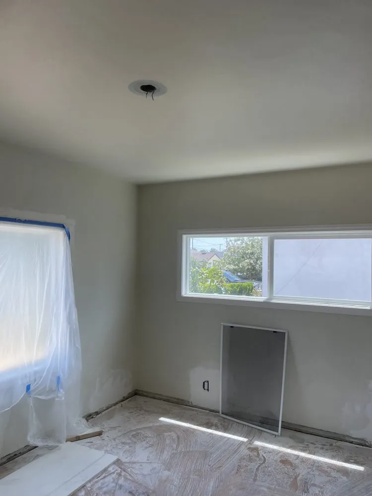 Slide of Universal Trades Handyman