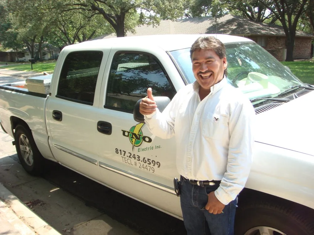 Slide of Uno Electric