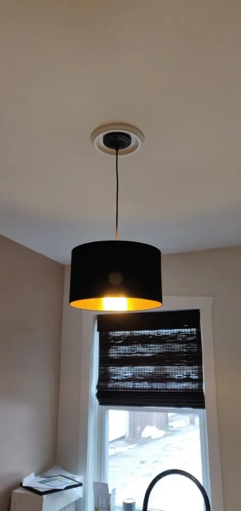 Expert electrician providing electrical repair in ,