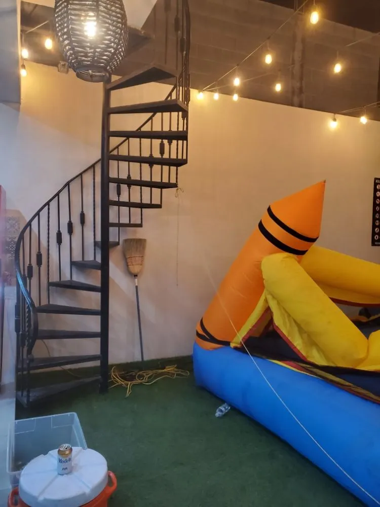 Slide of Urbina Construction