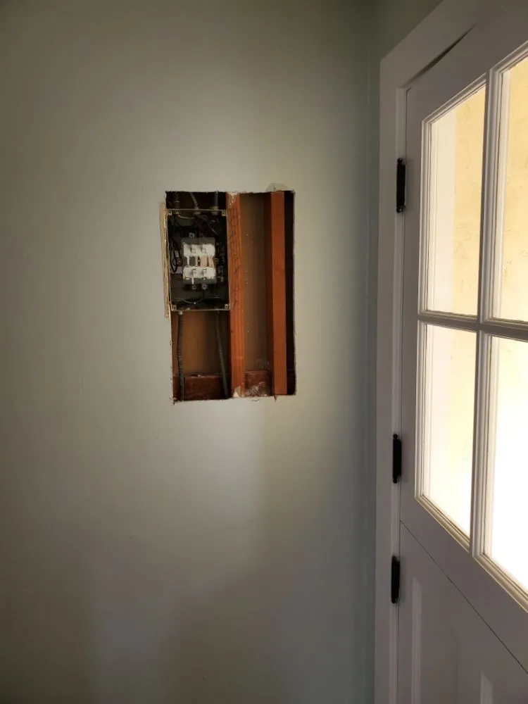 Slide of US Electric Contractor